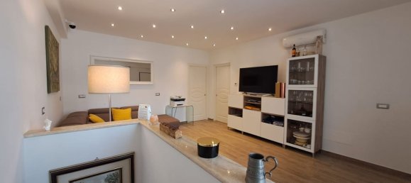 5 rooms House in Cecina, Italy No. 71295 8