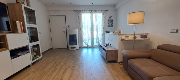 5 rooms House in Cecina, Italy No. 71295 7