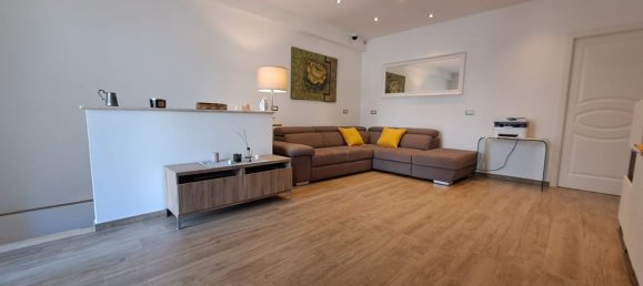 5 rooms House in Cecina, Italy No. 71295 6