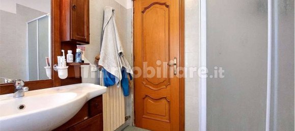 3 bedrooms House in Rezzo, Italy No. 105996 14