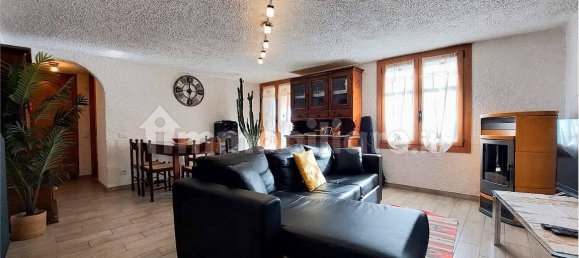 3 bedrooms House in Rezzo, Italy No. 105996 4