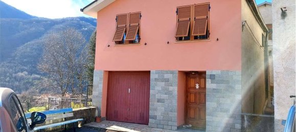 3 bedrooms House in Rezzo, Italy No. 105996 26