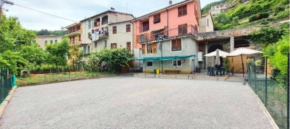 3 bedrooms House in Rezzo, Italy No. 105996 35