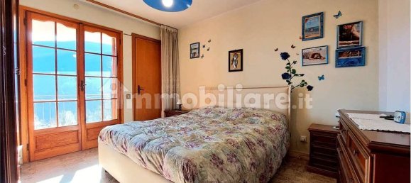 3 bedrooms House in Rezzo, Italy No. 105996 16