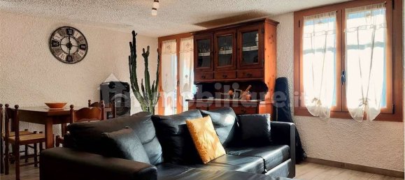 3 bedrooms House in Rezzo, Italy No. 105996 5