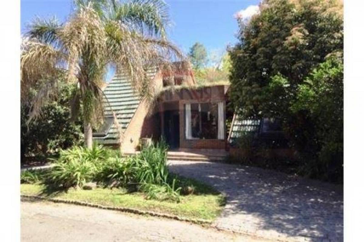 3 bedrooms House in Pilar, Argentina No. 73376