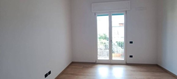 4-Zimmer Wohnung in Marigliano, Italy, Nr. 179495 7