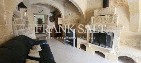 3 Schlafzimmer Stadthaus in Ghasri, Malta, Nr. 5458 17