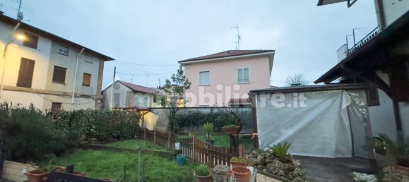 Villa de 5 dormitorios en Varedo, Italy No. 200067 6