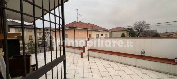 Villa de 5 dormitorios en Varedo, Italy No. 200067 31