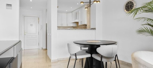 2 bedrooms Apartment in Marbella, Spain No. 166165 11