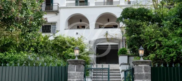 7 bedrooms House in Cascais, Portugal No. 53215 6