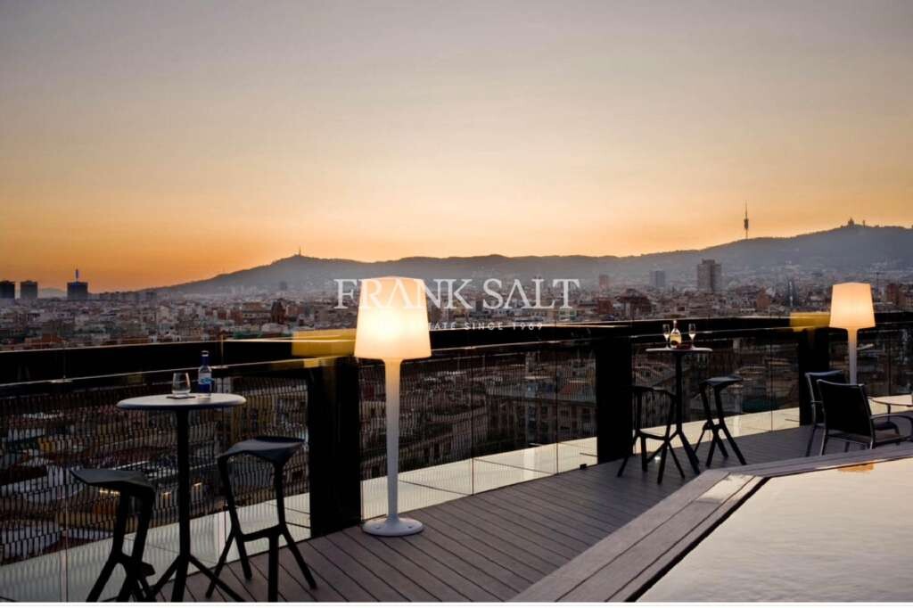 2000m² Hotel in Msida, Malta No. 13409