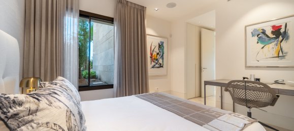 3 bedrooms Apartment in La Quinta, Spain No. 188569 11