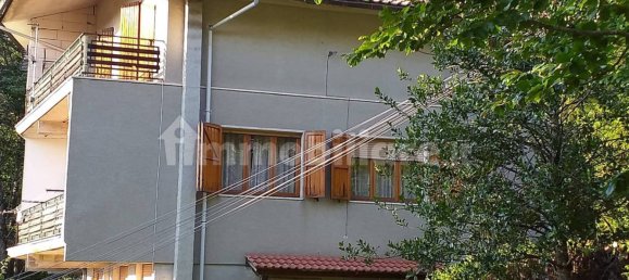 3 bedrooms Villa in San Marcello Piteglio, Italy No. 268196 4