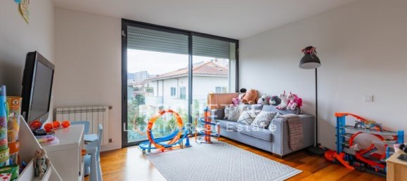 4 bedrooms Villa in Porto, Portugal No. 16397 32