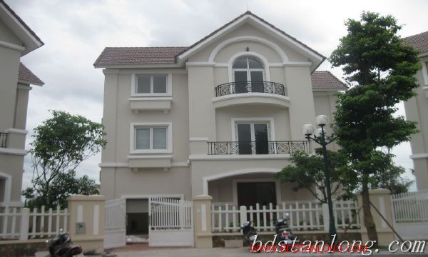 3 bedrooms Villa in Long Bien, Vietnam No. 5672