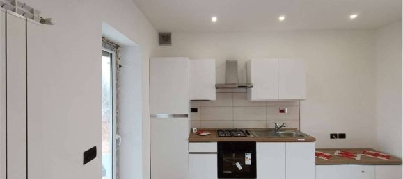 Casa de 1 dormitorio en Piscina, Italy No. 209648 9