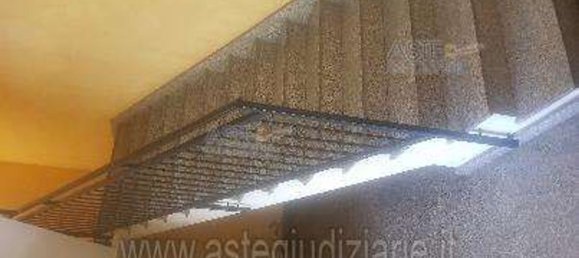 3 rooms Apartment in San Prospero, Italy No. 95506 8