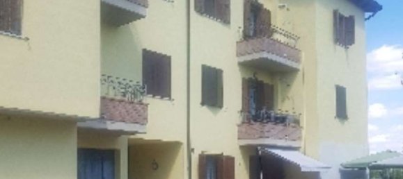 3 rooms Apartment in San Prospero, Italy No. 95506 2
