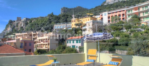 3 Schlafzimmer Wohnung in Finale Ligure, Italy, Nr. 68849 17