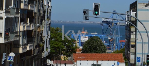 Grundstück in Lisbon, Portugal 450m², Nr. 140647 19