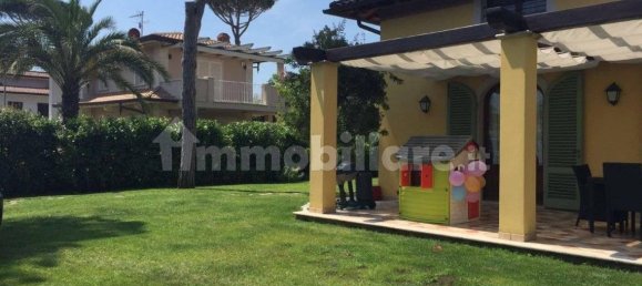 6 bedrooms Villa in Forte dei Marmi, Italy No. 95901 23