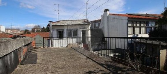 2 bedrooms House in Guimaraes, Portugal No. 190086 10