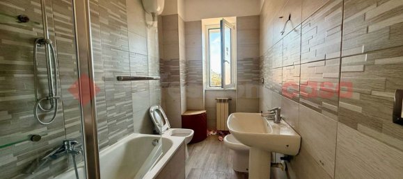 3 rooms Apartment in Pozzuoli, Italy No. 56570 15
