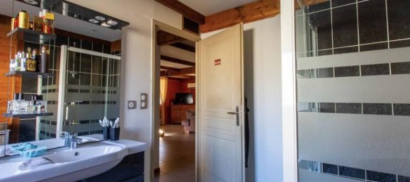 2 Schlafzimmer Haus in Saint-Julien-en-Saint-Alban, France, Nr. 200302 10