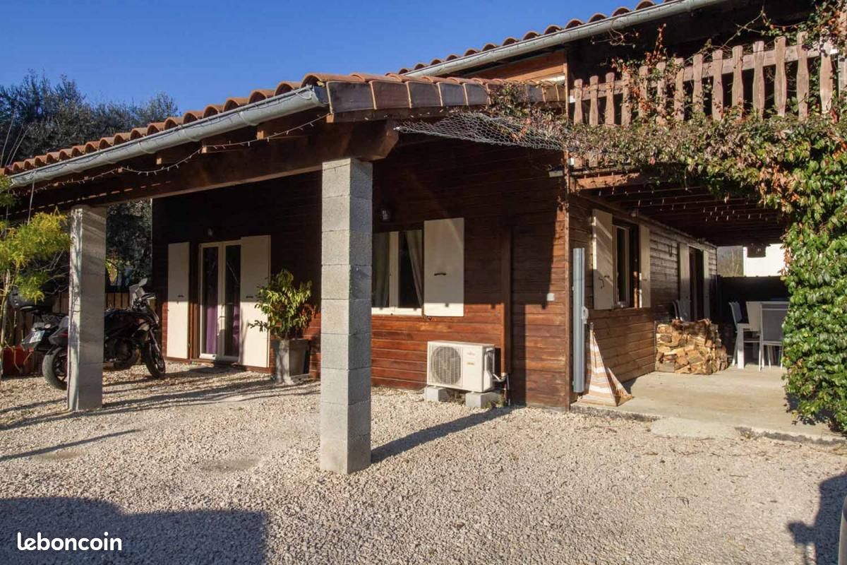 2 Schlafzimmer Haus in Saint-Julien-en-Saint-Alban, France, Nr. 200302