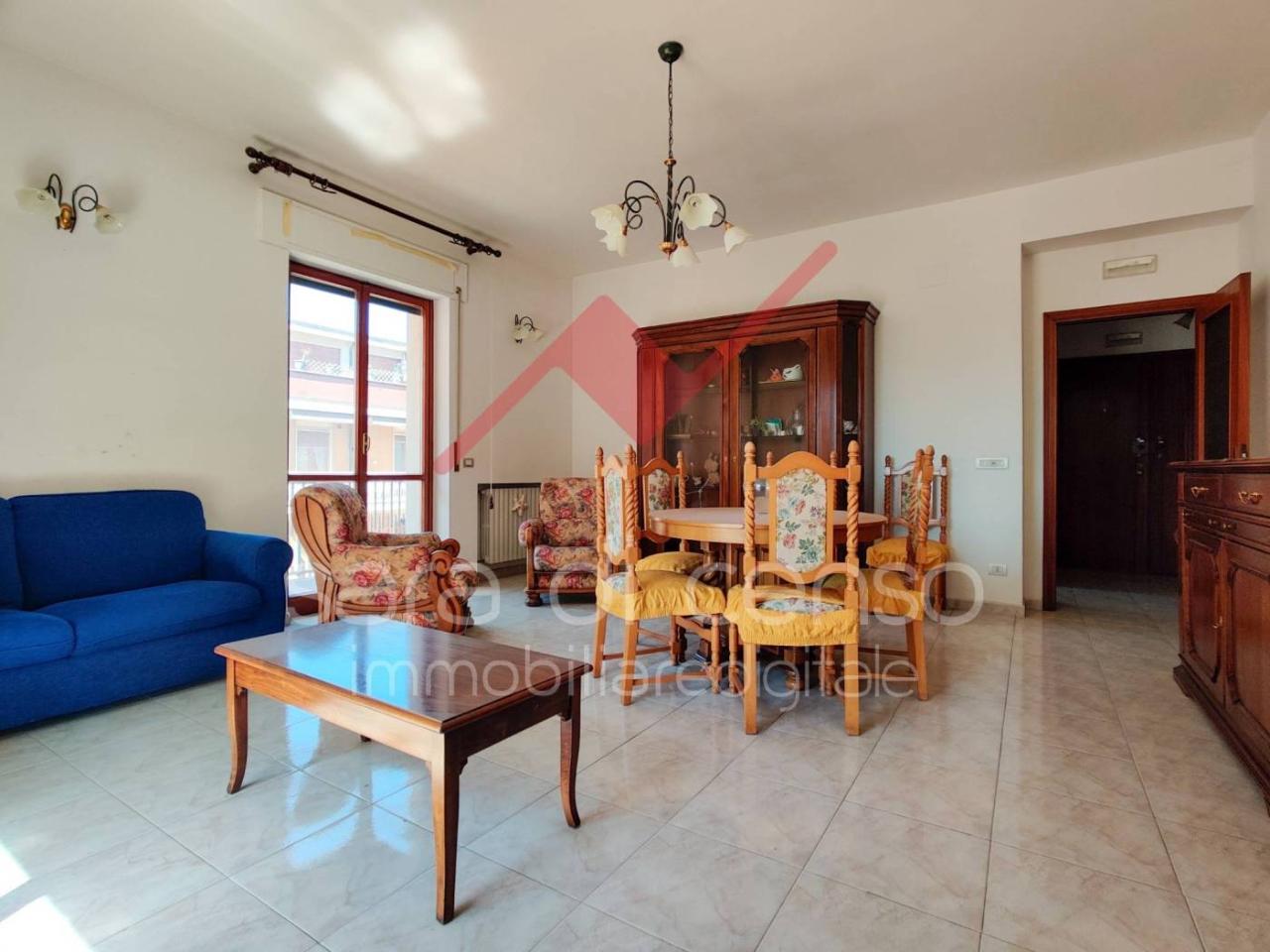 Apartamento de 4 habitaciónes en Sulmona, Italy No. 129307