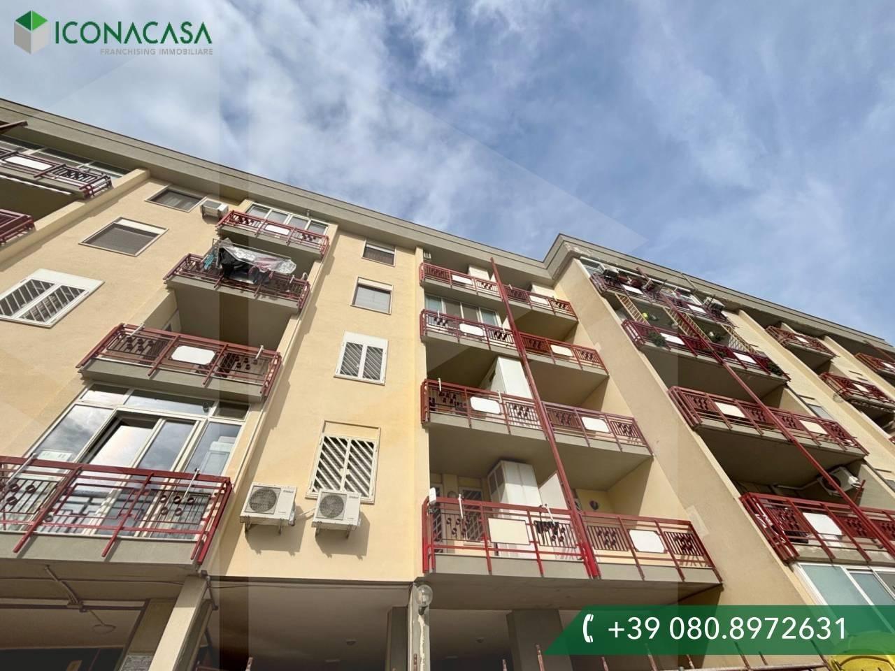 3-salle Appartement à Bisceglie, Italy No. 29623