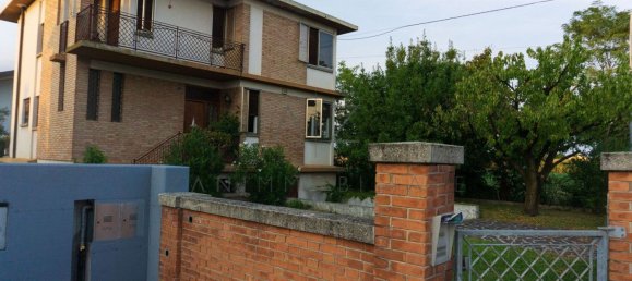 Casa de 5 divisões em Castelfranco Veneto, Italy N.º 216267 5