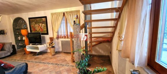 7 rooms Villa in Capannori, Italy No. 98053 9