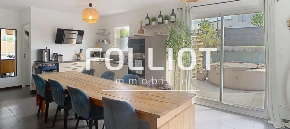 4 bedrooms House in Agneaux, France No. 358846 8