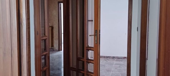 5 bedrooms Apartment in Macerata, Italy No. 315297 13