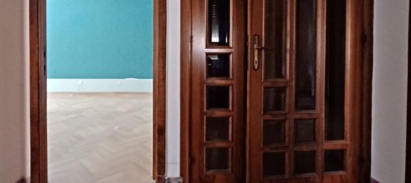 5 bedrooms Apartment in Macerata, Italy No. 315297 8
