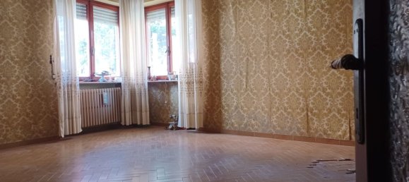 5 bedrooms Apartment in Macerata, Italy No. 315297 3