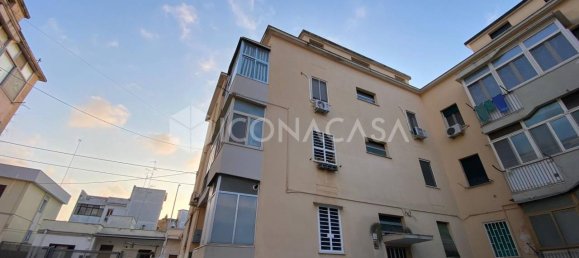 Квартира с 2 комнатами в Модуньо, Италия № 20603 12