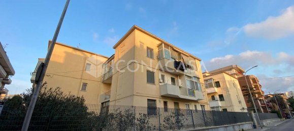 Квартира с 2 комнатами в Модуньо, Италия № 20603 13