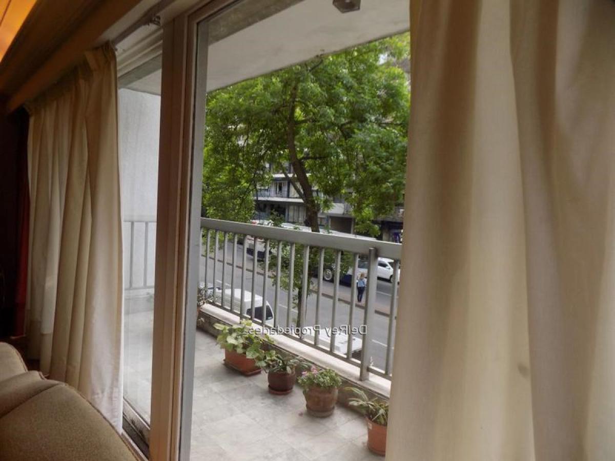 3 bedrooms Apartment in Montevideo, Uruguay No. 4418