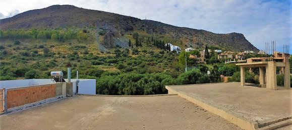 440m² Property in Hersonissos, Greece No. 4044 4