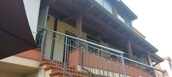 7-salle Appartement à Brolo, Italy No. 43683 4