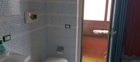 7-salle Appartement à Brolo, Italy No. 43683 12