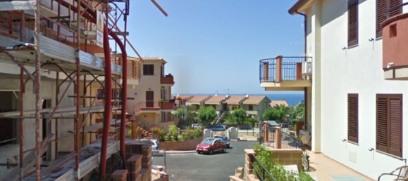 7-salle Appartement à Brolo, Italy No. 43683 2