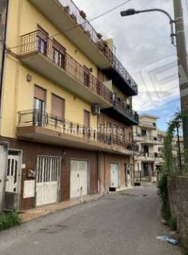 Apartamento T4 em Villafranca Tirrena, Italy N.º 51820