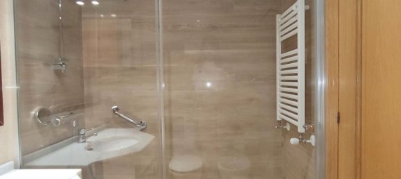 3 غرف نوم شقة في Oviedo, Spain رقم 169944 20