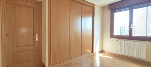 3 غرف نوم شقة في Oviedo, Spain رقم 169944 24