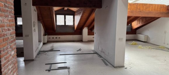 5-salle Bureau à Lodi, Italy No. 323284 8